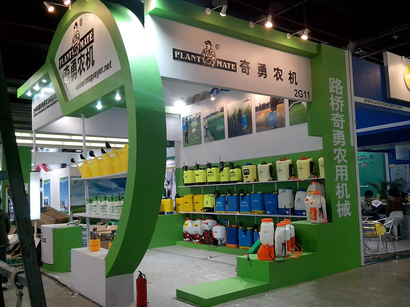 电池供电的背负式喷雾器，带钢棍和黄铜喷嘴（HX-D18F）